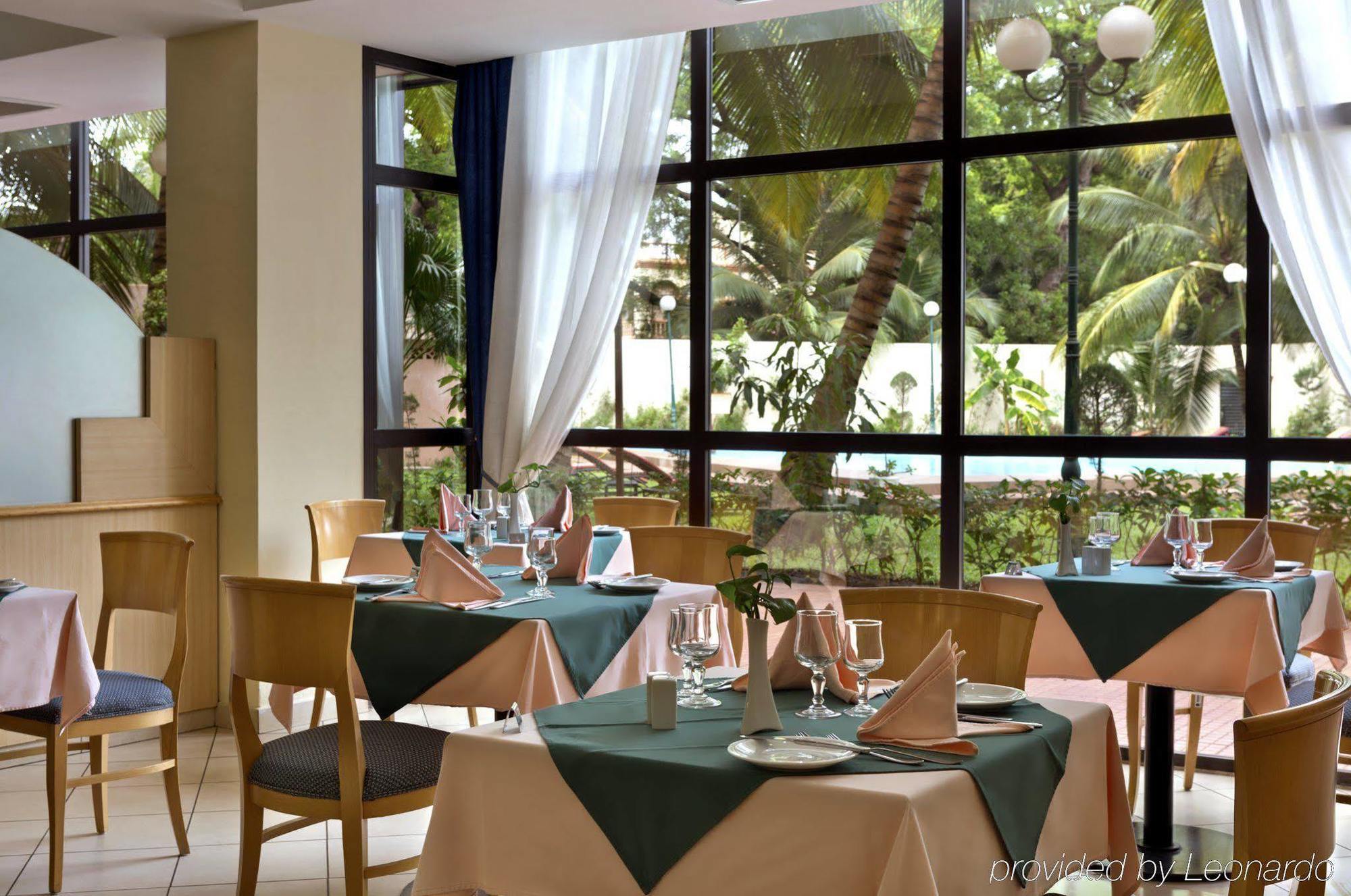 Grand Hotel Bamako Esterno foto